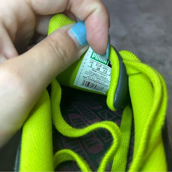 Puma Authentic Leather Sneakers Womens sz 7.5 - grey/pink - Picture 6 of 6